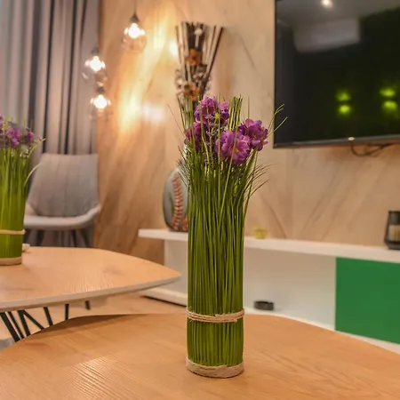Elegant 2-bdr, 2-bthr Luxury In By Flat Mаnager Apartamento