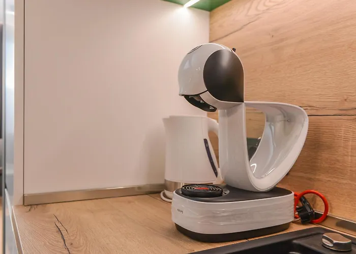 Elegant 2-bdr, 2-bthr Luxury In By Flat Mаnager דירה