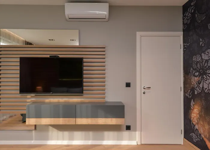 דירה Elegant 2-bdr, 2-bthr Luxury In By Flat Mаnager